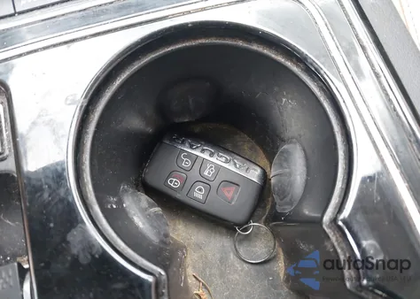 2017 Jaguar Xe 25T из США, поврежденный, VIN SAJAR4BG3HA947178